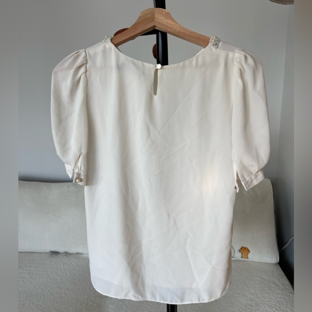 Mr White Puff Sleeve Blouse with Pearl Embellished Neckline – Fully Lined Size M - Picture 2 of 8
